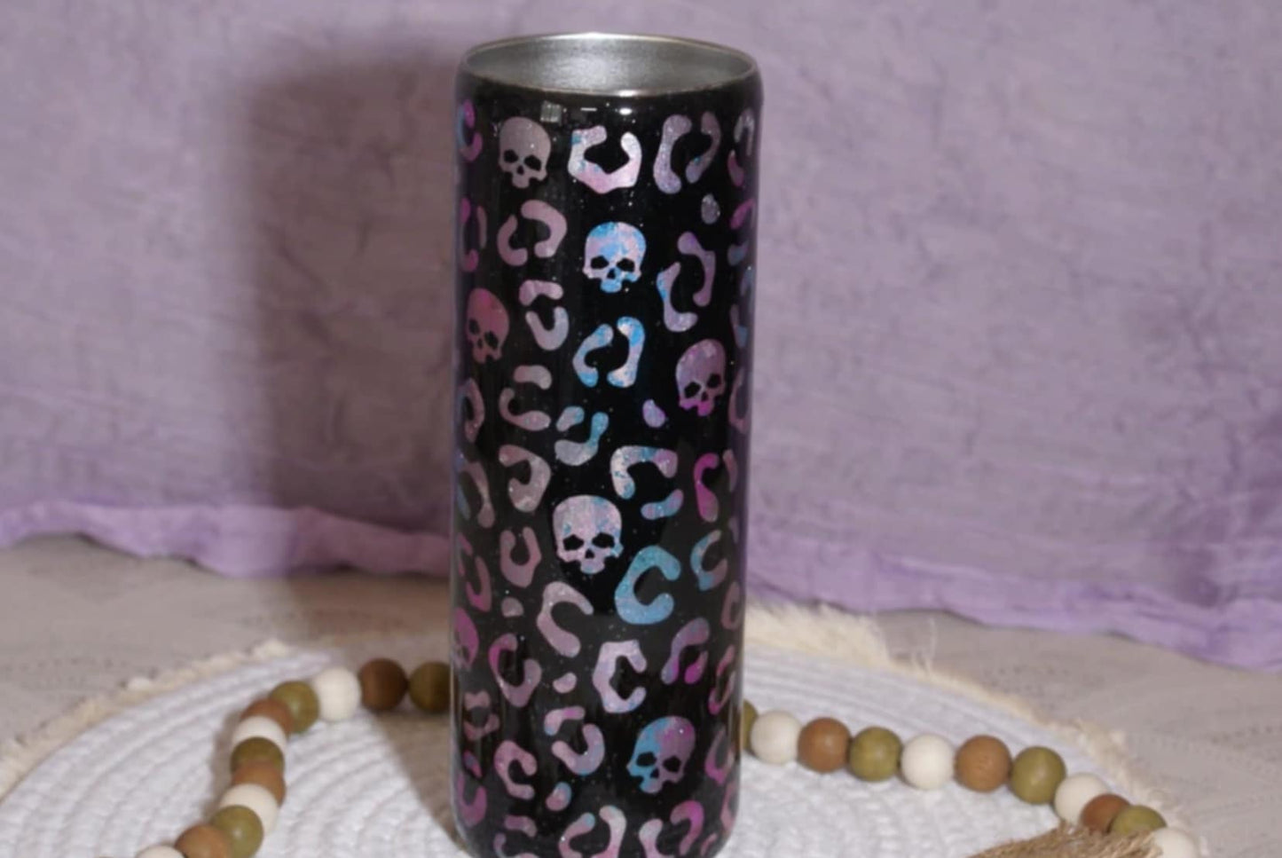 09-20oz Glow In The Dark Skulls Tumbler